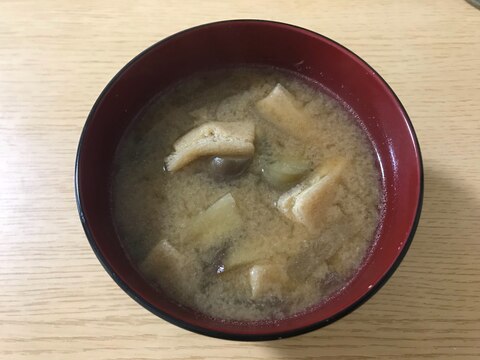 ナスと大根の味噌汁